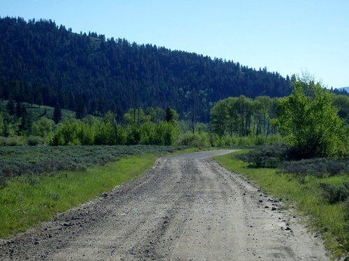 GDMBR: East bound and joyful cycling.